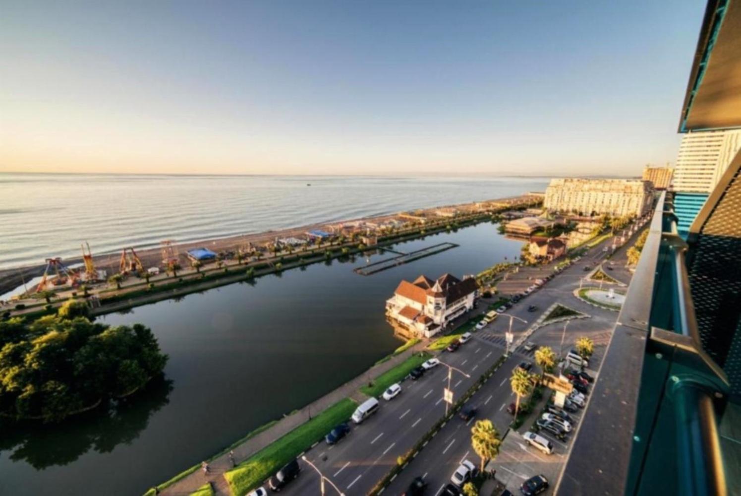 Panorama Black Sea View & Aparthotel 바투미 외부 사진